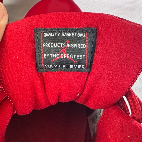 Nike Air Jordan 11’s Retro Red Shoes 9.5 - Picture 9 of 13